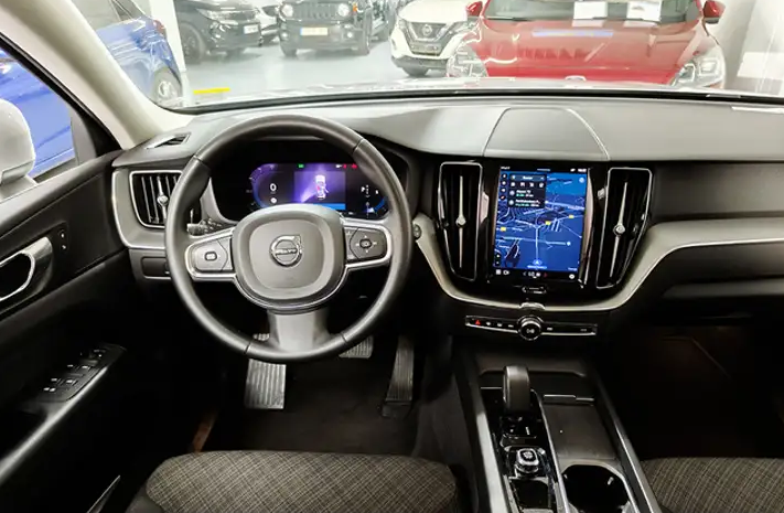 VOLVO XC 60 (01/01/2023) - 